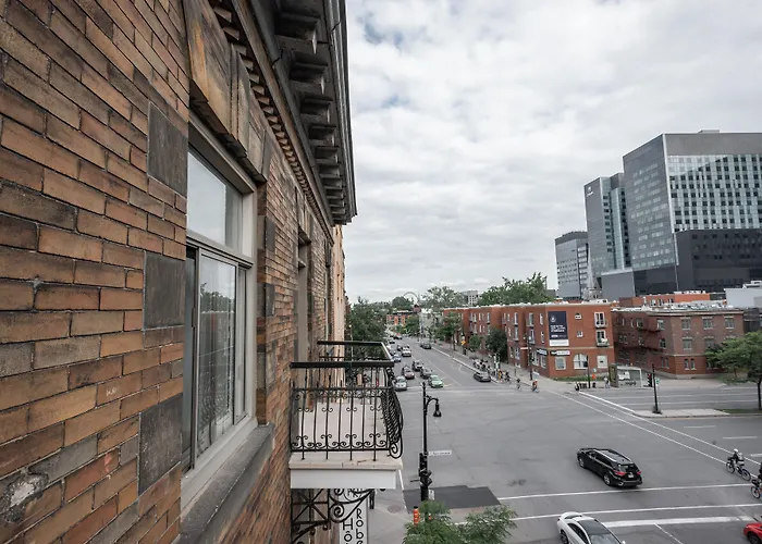 Le RobervalHotel Montreal